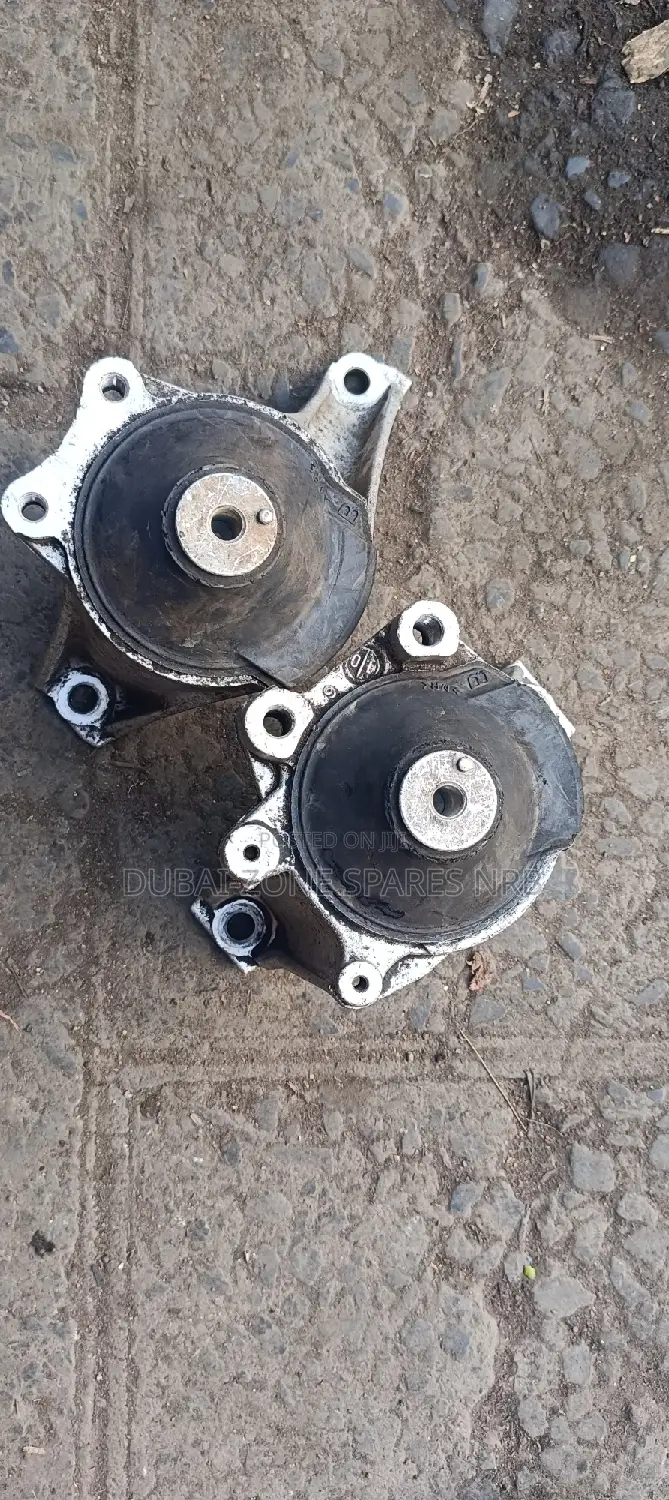 Honda Stream,Crv,Rd 5,7, EX Japan Genuine Engine Mount.