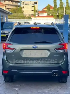 Subaru Forester 2.5i Premium AWD 2018 Green