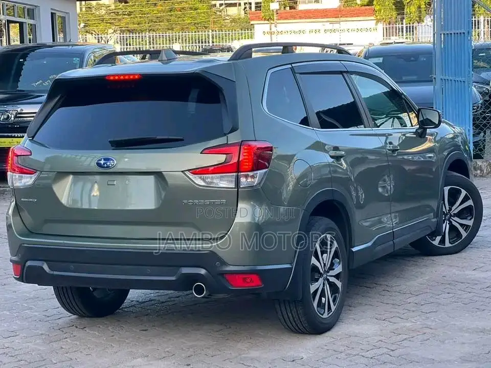 Subaru Forester 2.5i Premium AWD 2018 Green