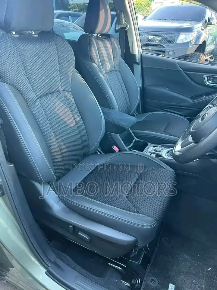 Subaru Forester 2.5i Premium AWD 2018 Green