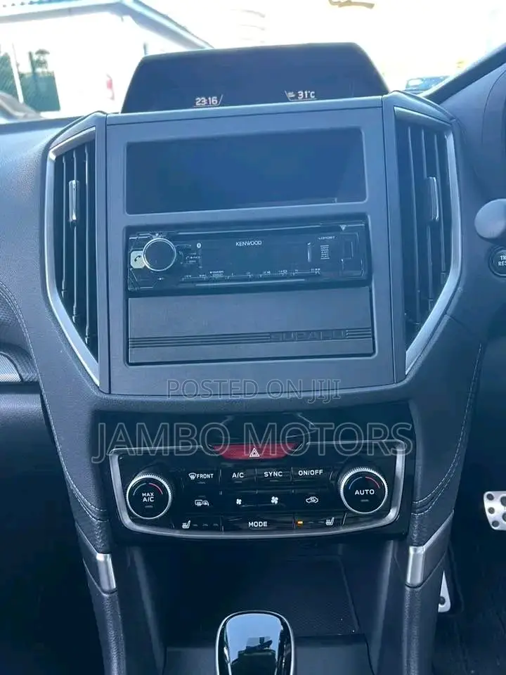 Subaru Forester 2.5i Premium AWD 2018 Green
