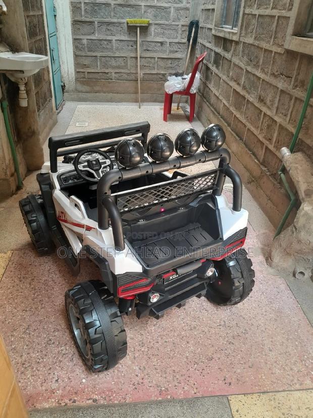 New Model Kids Electric Car