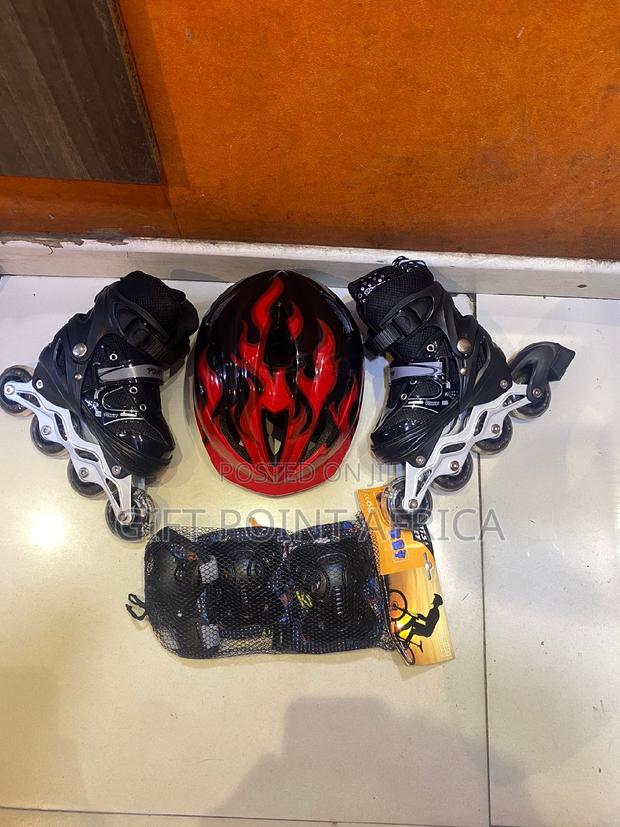 Full Set Roller Skates for Kids With Protective Gears