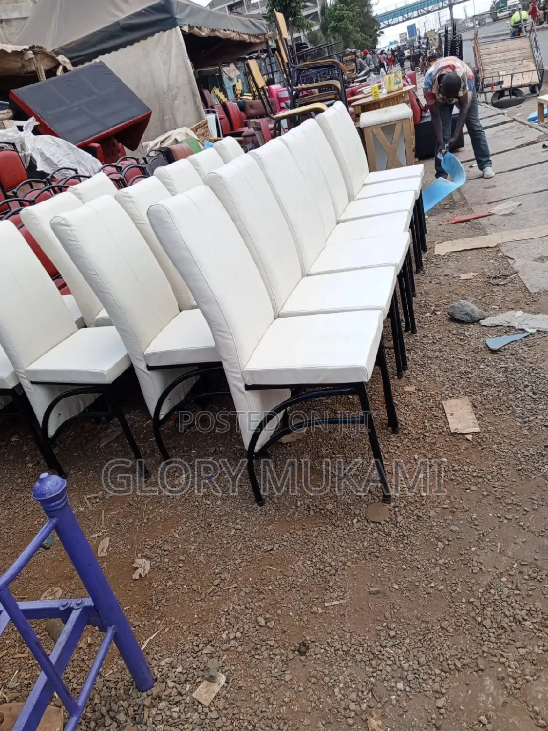 Restaurants White Chairs