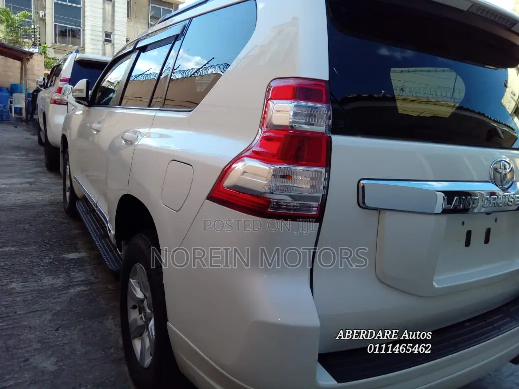 Toyota Land Cruiser Prado 2013 White
