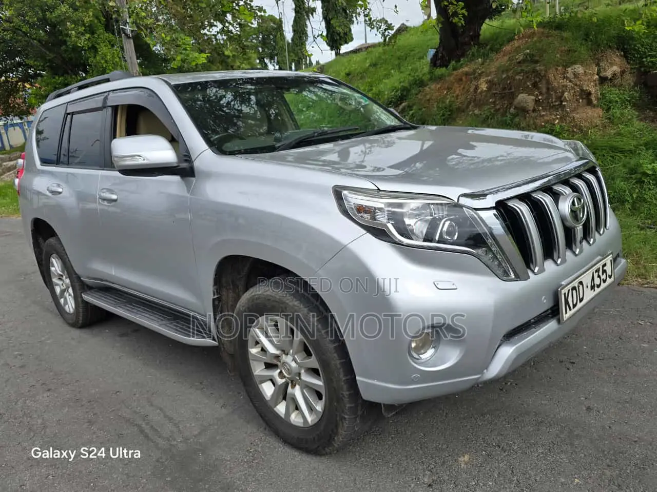 Toyota Land Cruiser Prado 2015 Silver