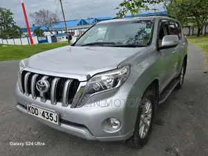 Toyota Land Cruiser Prado 2015 Silver