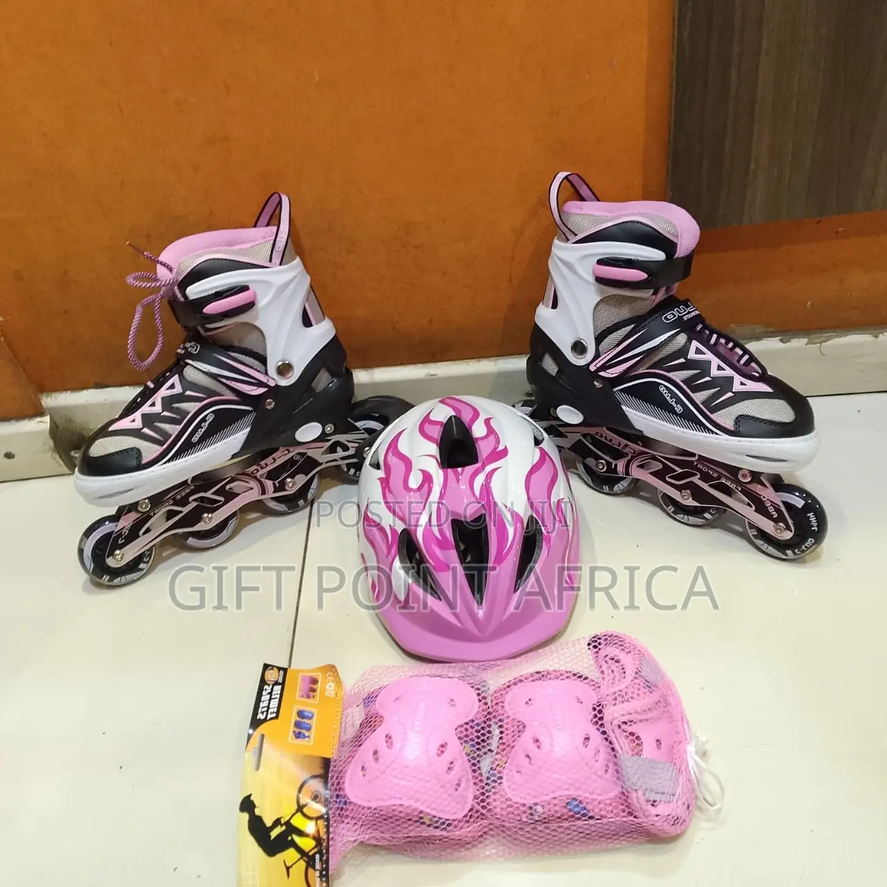 Full Set Soft Boots Skates With PU Wheels