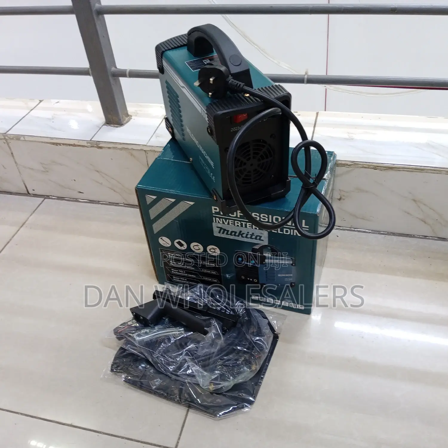 Heavy Duty Inverter Welding Machine Makita