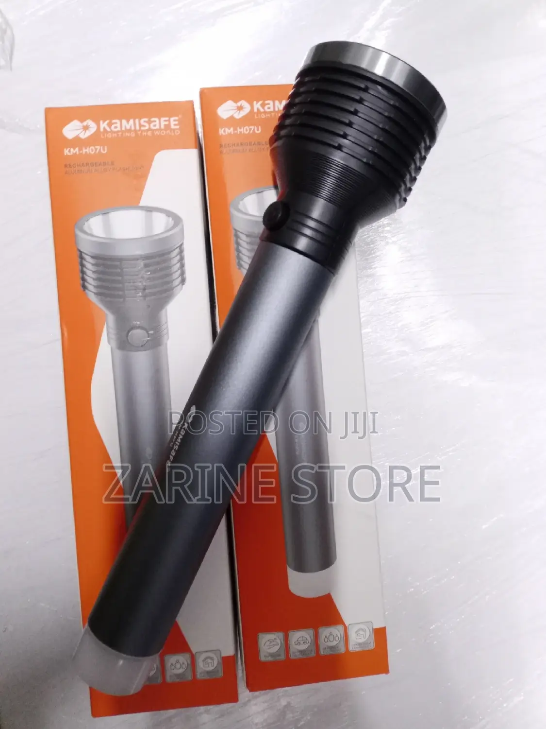 Rechargeable Torch Kamisafe Has Light on Both Ends