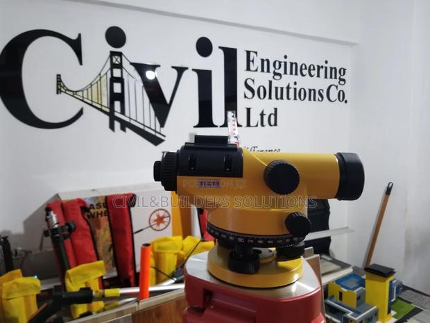 South Dumpy Level X32 Magnification - main view