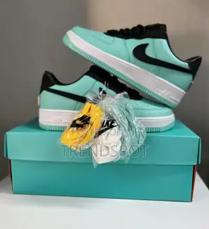 Blue Quality Tiffany