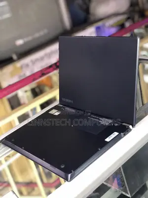 Laptop Toshiba Portege X20W 16GB Intel Core I7 SSD 512GB