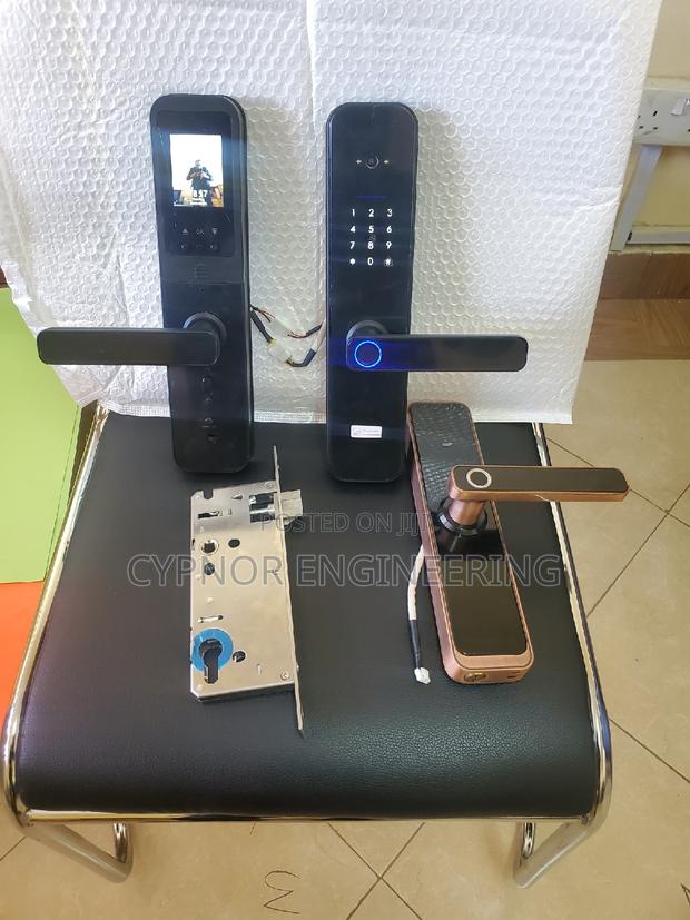 Seamless Security Smart Biometric Locks for Hotel Rooms - main view