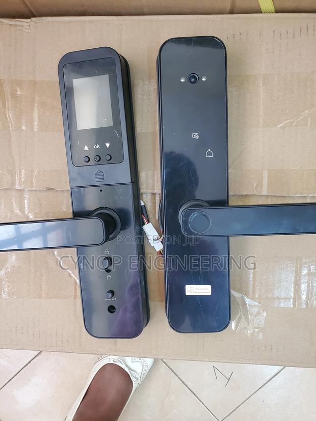 Smart Biometric Locks Ensuring Workplace Security Intergrity