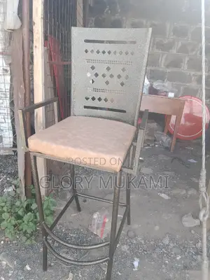 Restaurants and Bar High Chairs