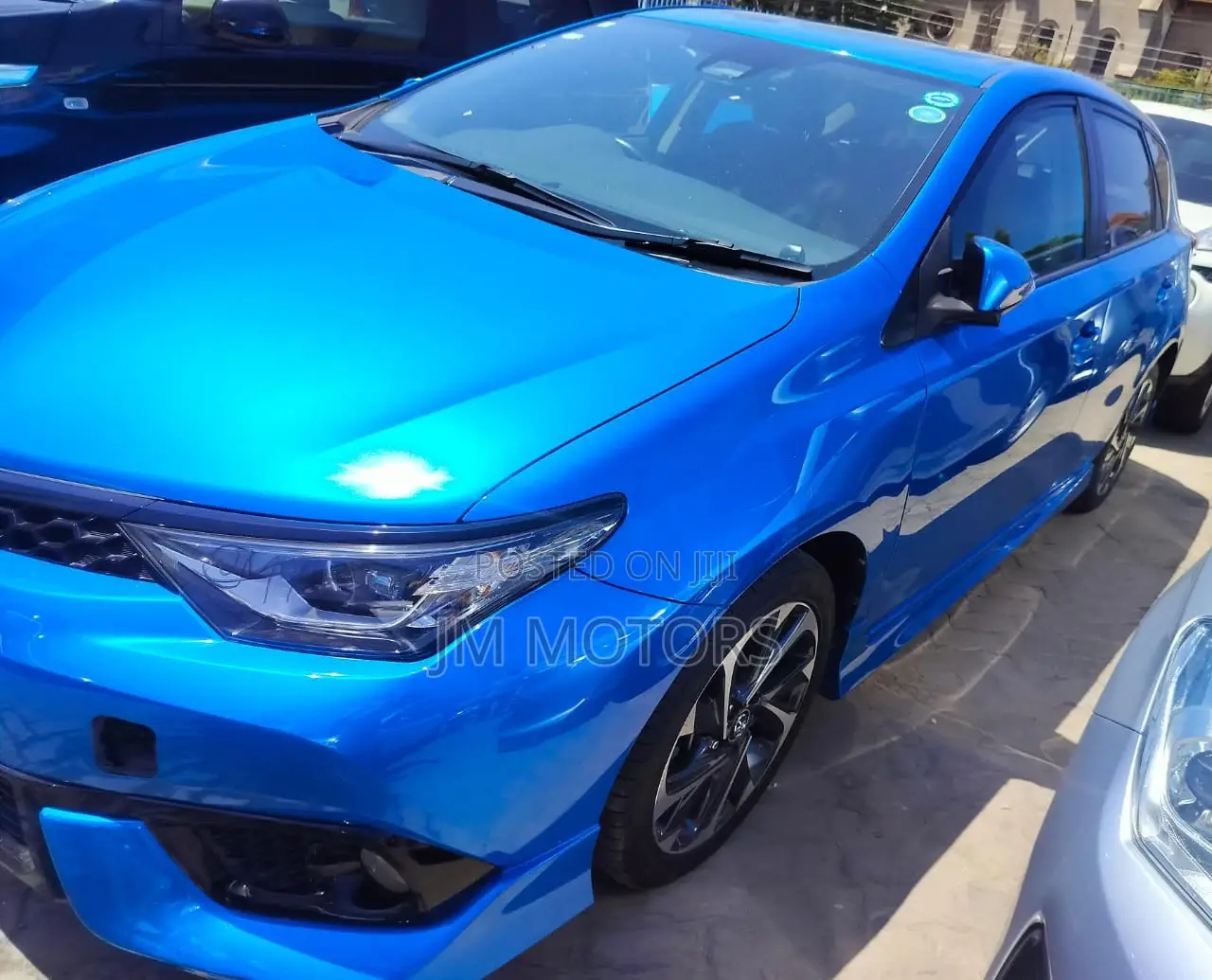 Toyota Auris 2017 Blue