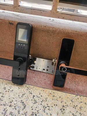 Smart Lock Ensuring Office Security Compliance - thumbnail 2