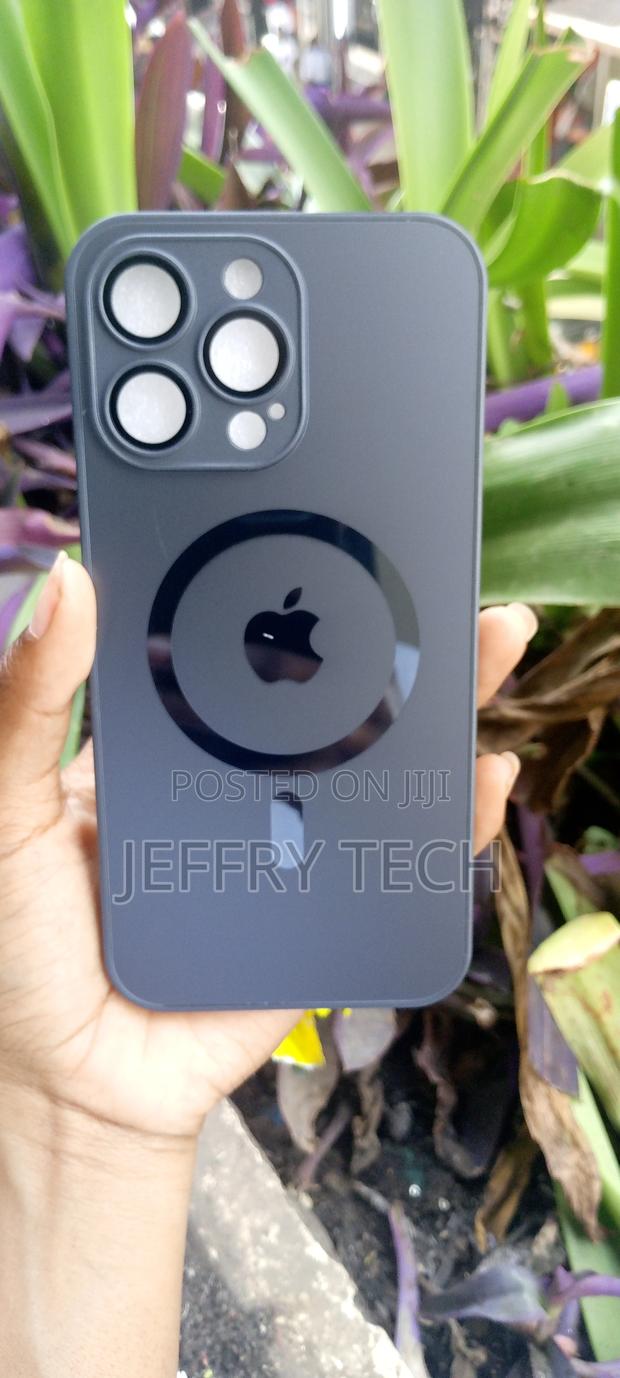 Silicone Case for iPhone 15 Pro - thumbnail 3