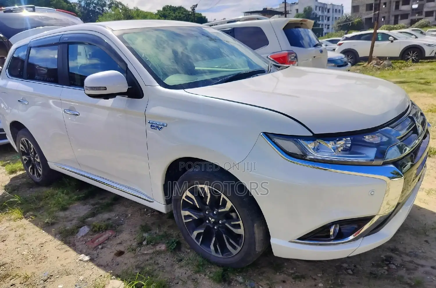 Mitsubishi Outlander 2017 White
