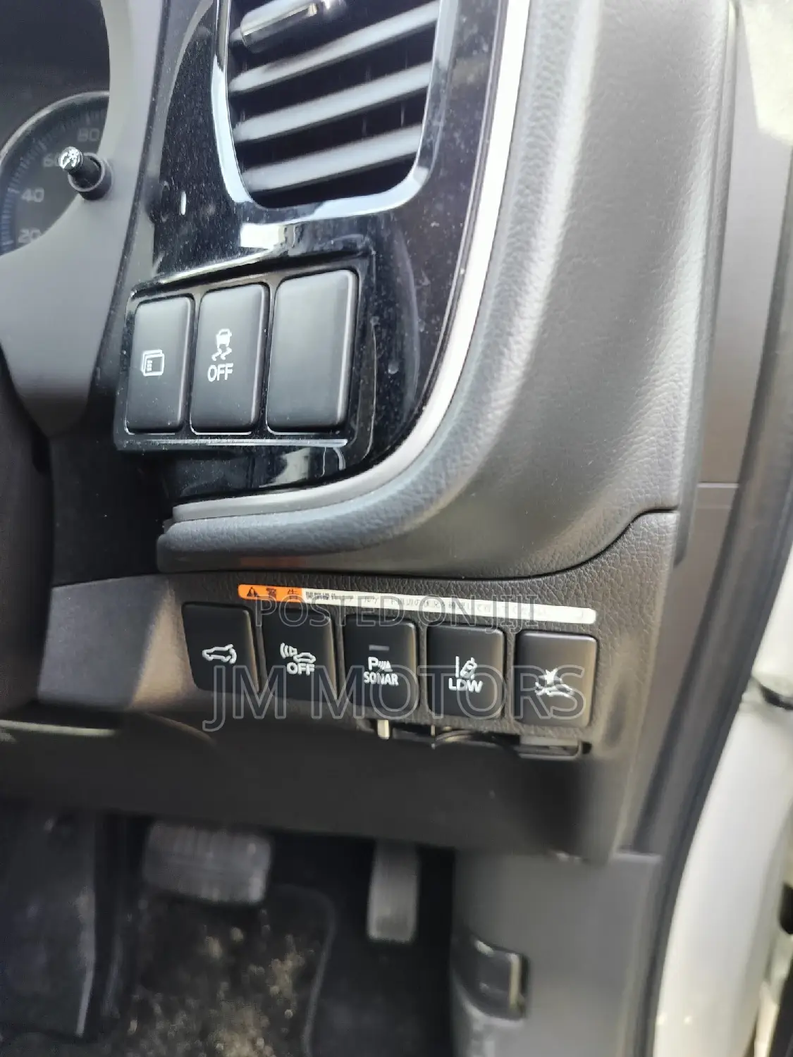 Mitsubishi Outlander 2017 White