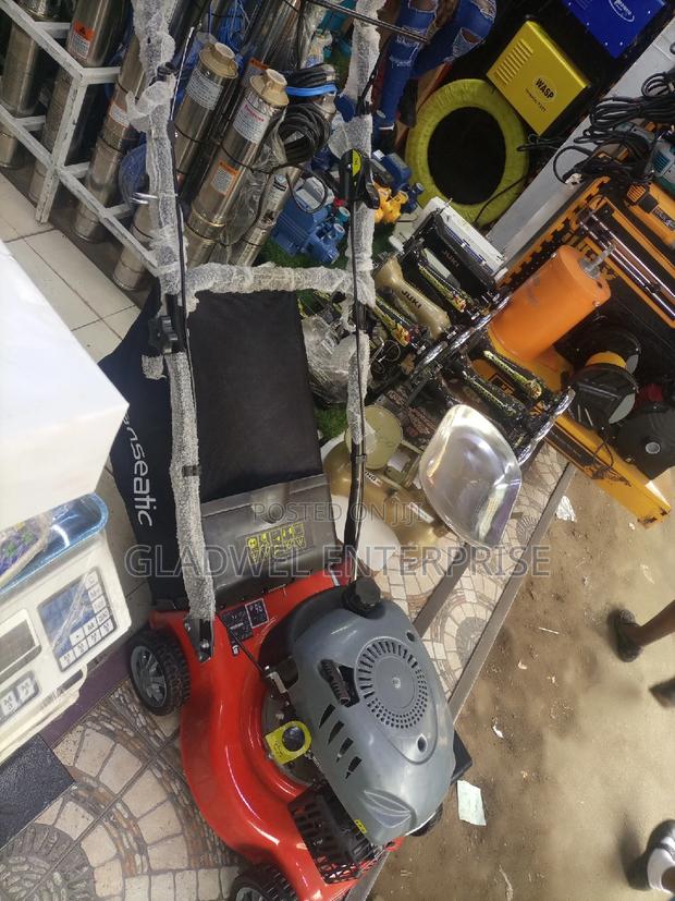 Lawnmower Machine