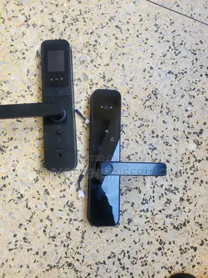 Smart Biometric Locks Ensuring Workplace Security Compliance
