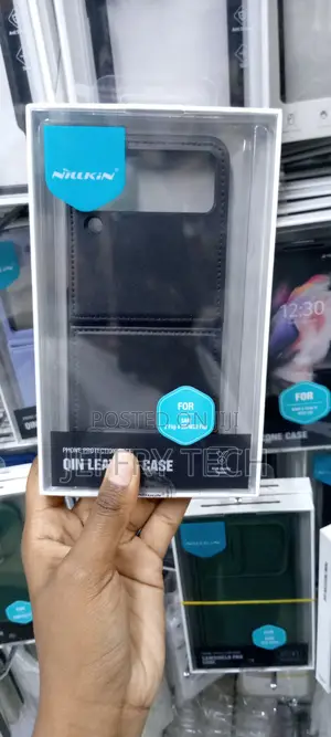 Samsung Galaxy Z Flip 4 Silicone Strap Cover