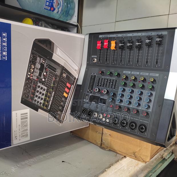 4 Channel Powered Mixer Pro Mixer - main view