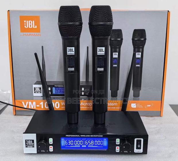 200m Radius JBL Wireless Microphone - main view