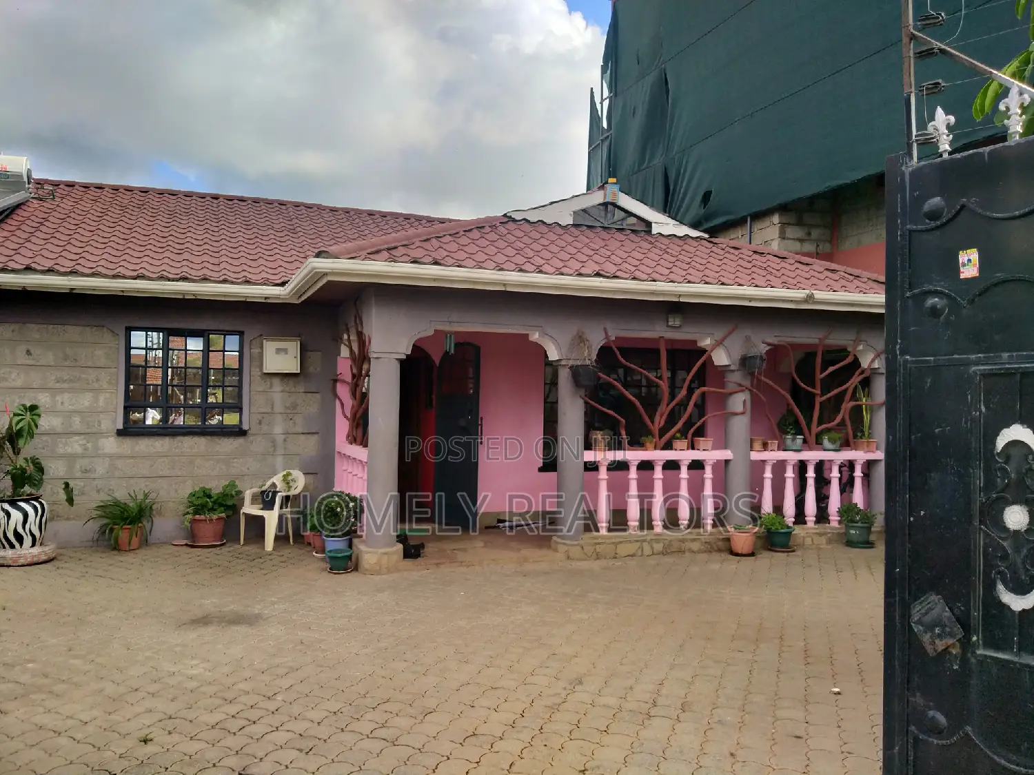3bdrm Bungalow in Kiserian Delta for sale