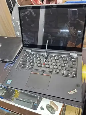 Laptop Lenovo ThinkPad Yoga 370 8GB Intel Core I5 SSD 256GB