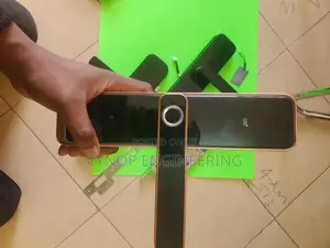Fingerprint Workplace Access With Topsec Biometric Door Lock