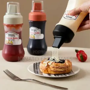 5 Hole Sauce Squeeze Bottle Condiment Dispenser for Kitchen