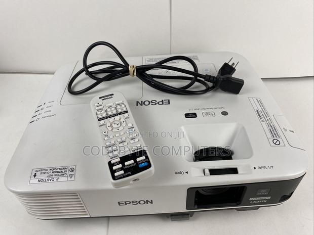 Epson Eb-2250u Projector//Epson Eb-2250u Projector - thumbnail 2