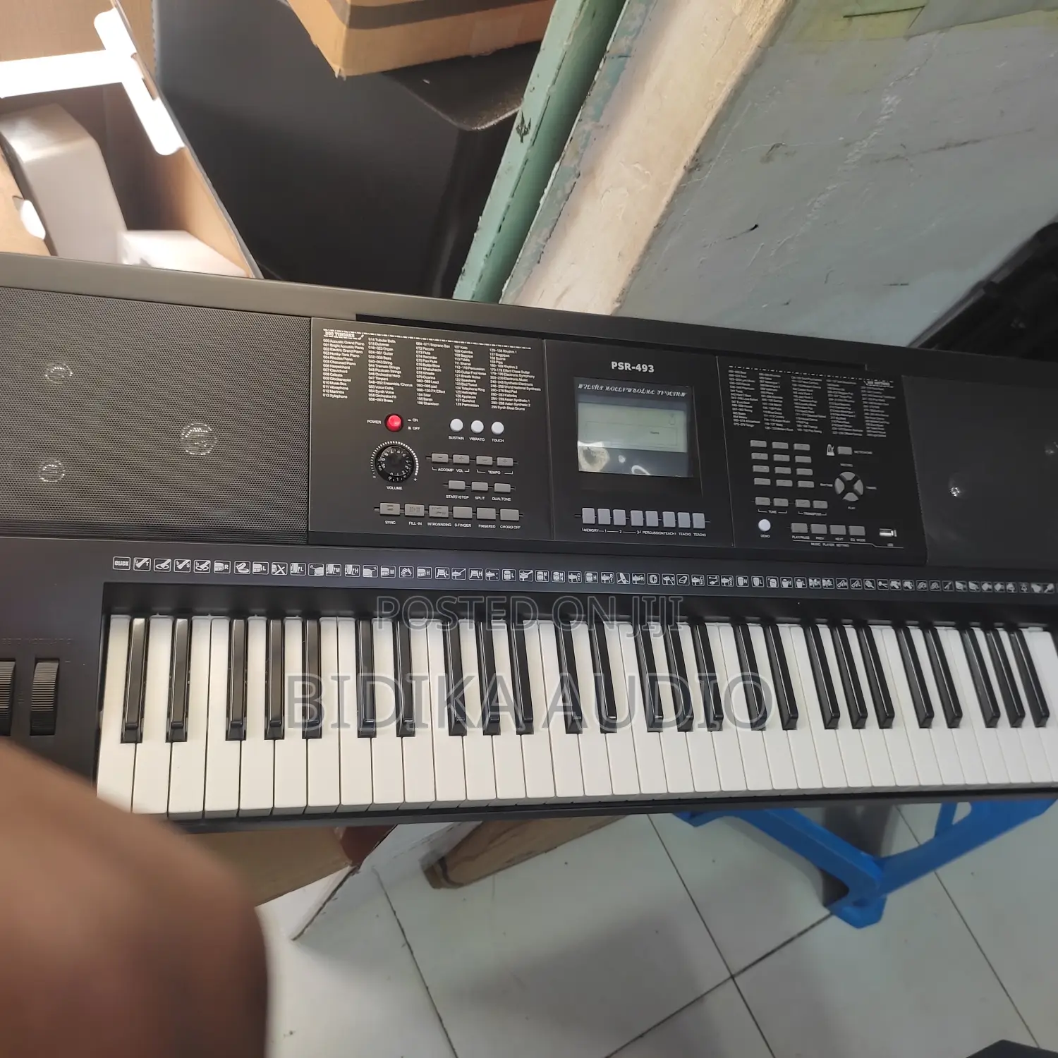 PSR 493 Keyboard