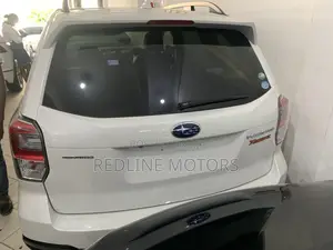 Subaru Forester 2.0XT Premium AWD 2017 Pearl
