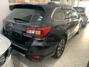 Subaru Outback 2.5i AWD 2017 Gray
