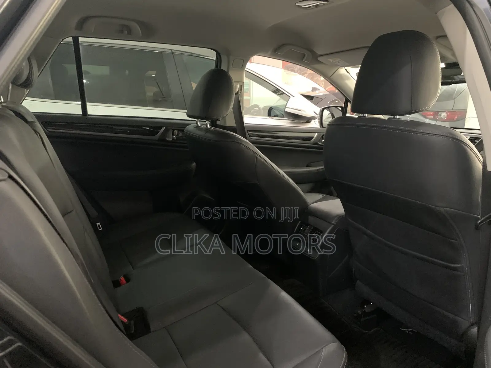 Subaru Outback 2.5i AWD 2017 Gray
