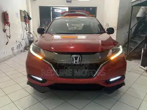 Honda Vezel 1.5 Hybrid 4WD 2017 Red