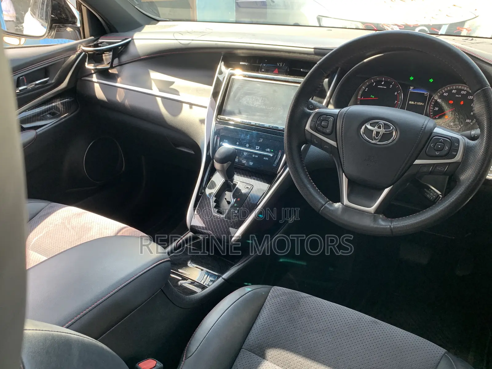 Toyota Harrier 2.5 Hybrid 4WD 2018 White