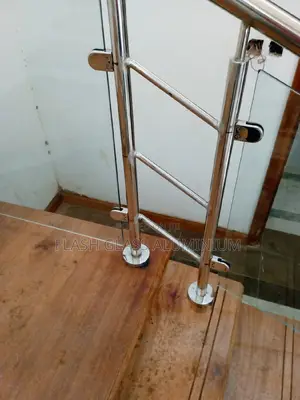High Quality Glass Railing in Stainless Steel