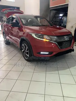 Honda Vezel 1.5 Hybrid 4WD 2017 Red