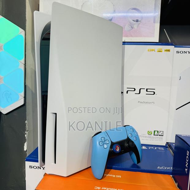 PS5 Pre Owned - main view