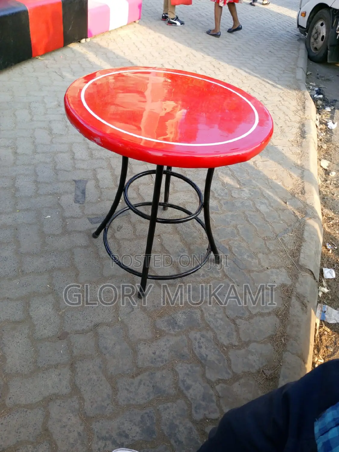 Restaurants and Bar Round Table