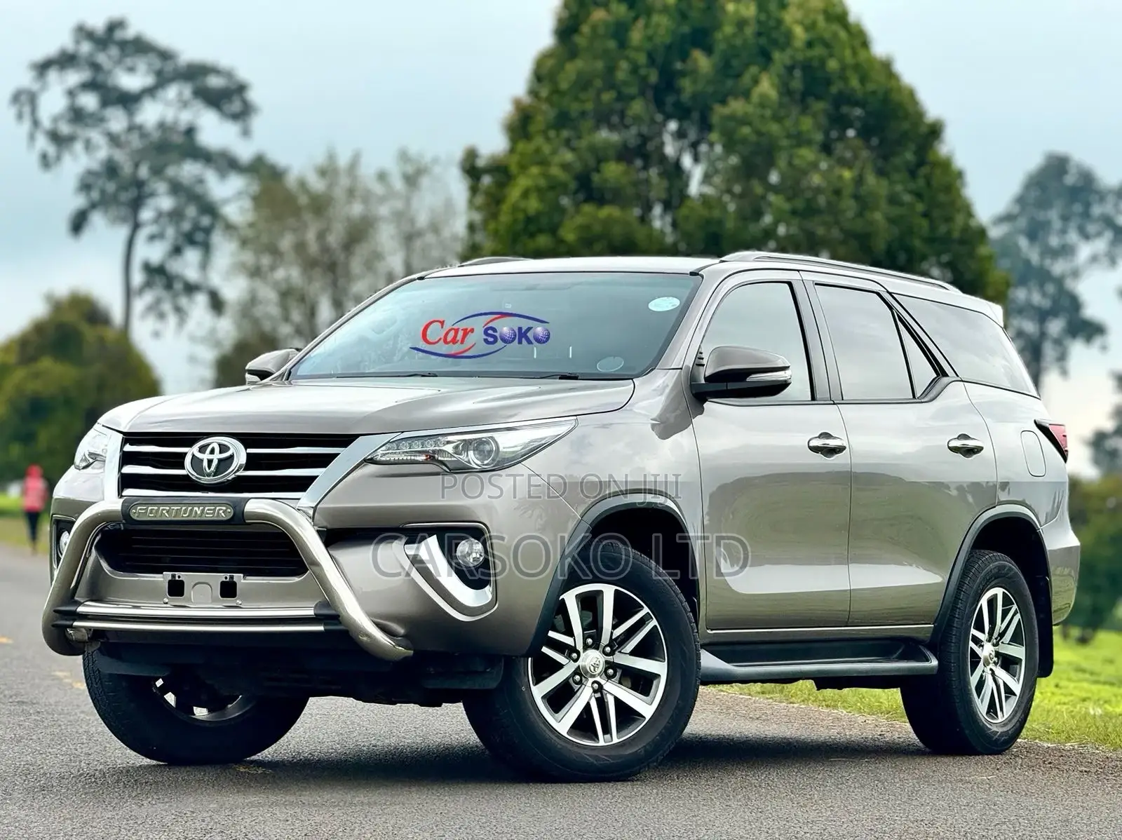 Toyota Fortuner 2.8 D AWD 2017 Gold