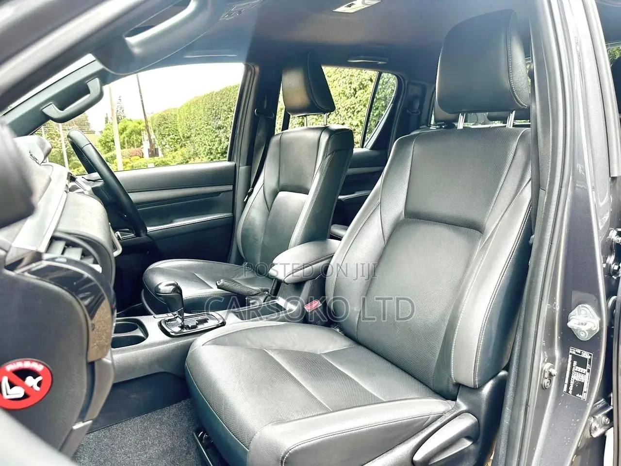 Toyota Hilux 2018 Gray