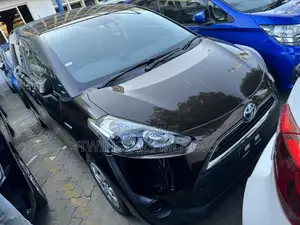 Toyota Sienta 1.5 Hybrid FWD 2018 Brown