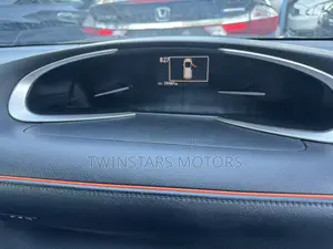 Toyota Sienta 1.5 Hybrid FWD 2018 Blue