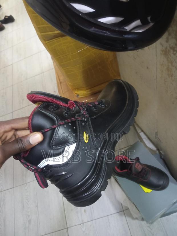 Original Water/Oil Proof Safety Shoes - thumbnail 3